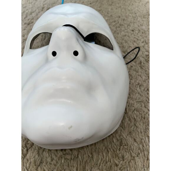 HALLOWEEN II MICHAEL MYERS VACUFORM MASK HALLOWEEN COSTUME NEW FLAWS - Picture 3 of 5